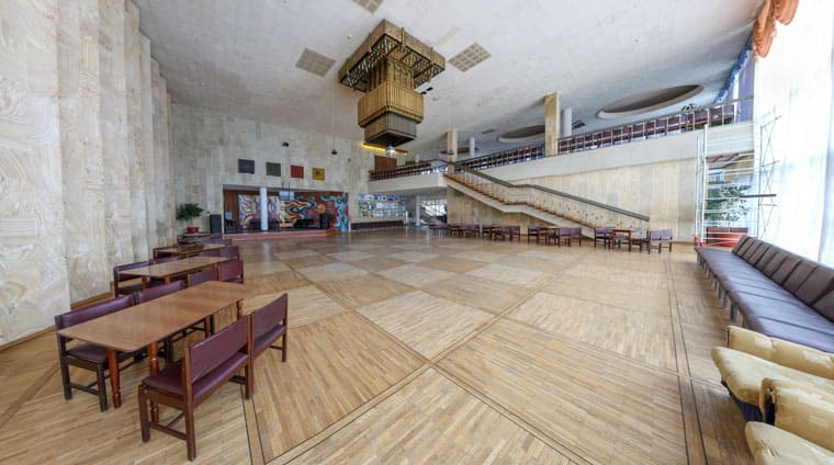Танцевальный зал в санатории Жемчужина Кавказа. Ессентуки