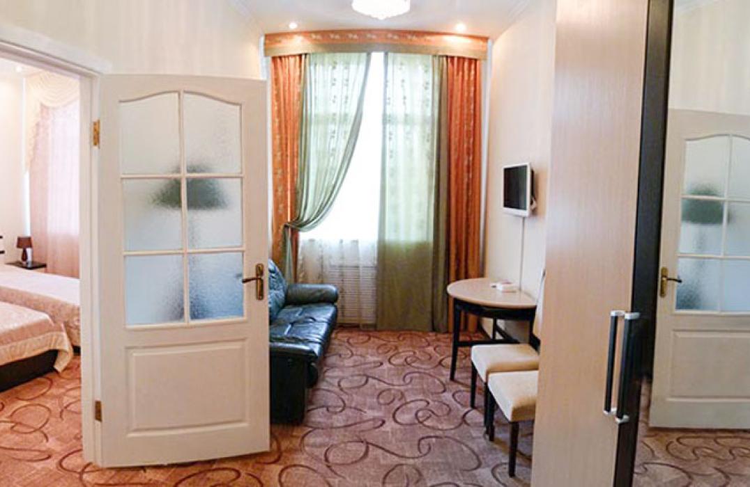 Санаторий Кавказ, номер 2 местный 2 комнатный Улучшенный без балкона, фото 1
