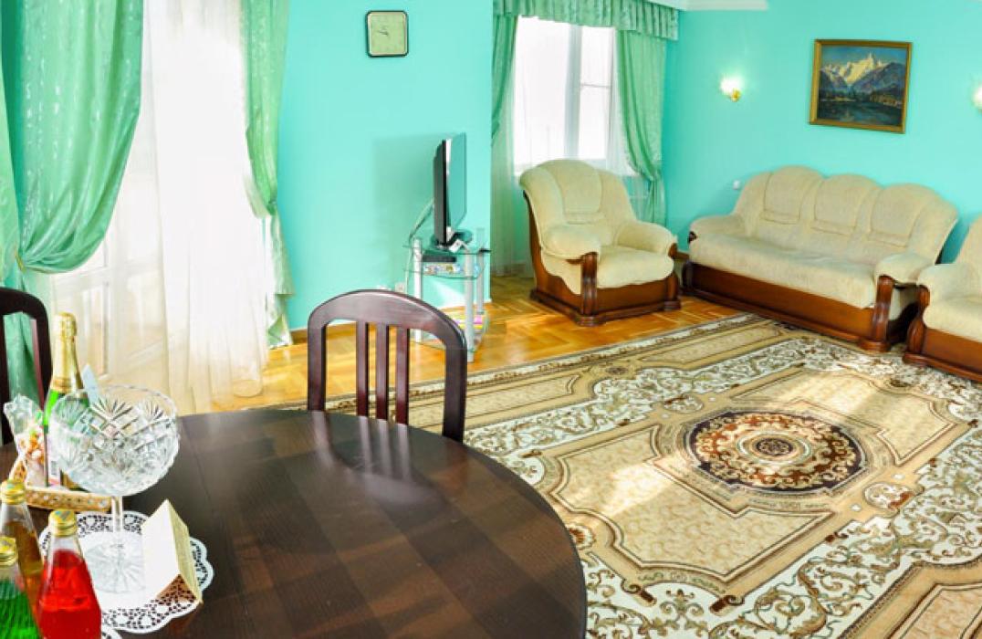 Интерьер гостиной 2 местных 2 комнатных Апартаментов, Люкс-корпус в санатории Кругозор. Кисловодск