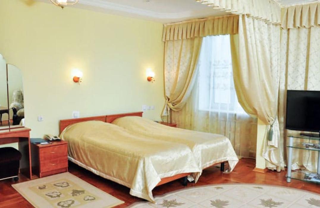 Спальные места в 2 местном 1 комнатном Люксе Студия, Люкс-корпус санатория Кругозор в Кисловодске