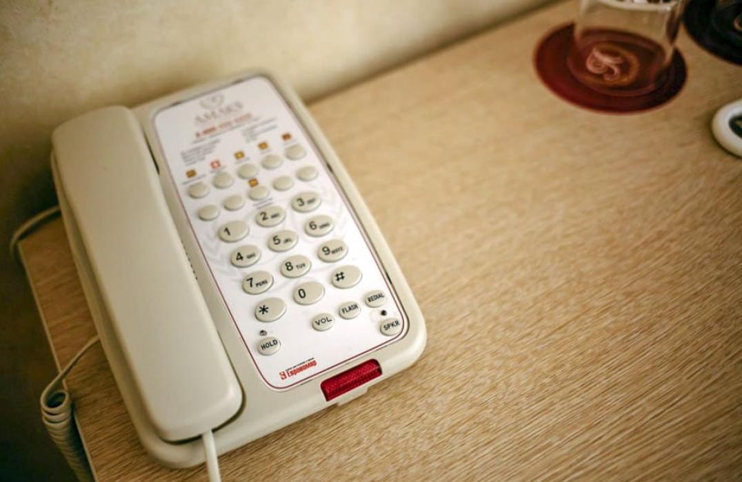 Телефон в 2 местном 1 комнатном Стандарте с балконом санатория Красная Пахра в Москве