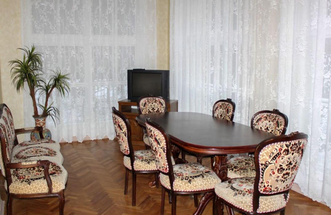 Интерьер гостиной 3 местного 3 комнатного Комфорта, Корпус 1 в санатории Ерино. Москва