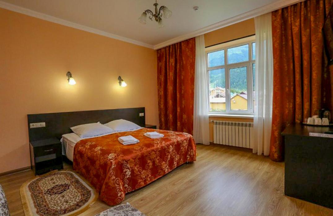 Отель Кавказ в Архызе, номер 2 местный 1 комнатный Стандарт (1,2,3 этажи). Фото 4