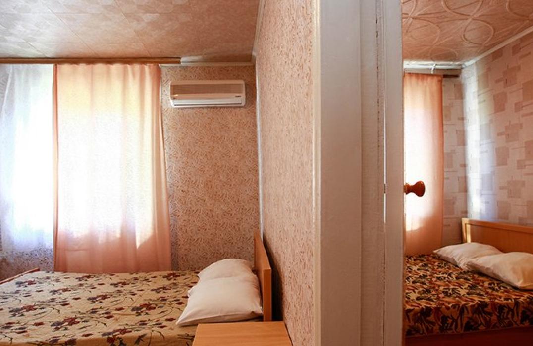 База отдыха Баргузин, номер 5 местный 2 комнатный Семейный, фото 4