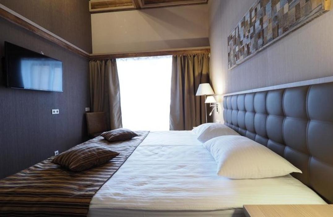 Отель Arkhyz Royal Resort & Spa, номер 2 местный 2 комнатный Семейный Люкс с одной спальней, фото 2