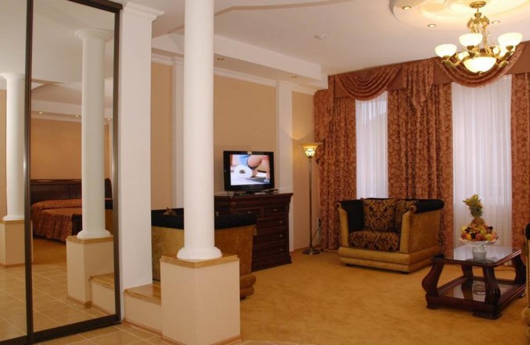 Гостиничный комплекс Гранд-отель, номер Джуниор сюит 2-местный 1-комнатный (50 м2, фото 1
