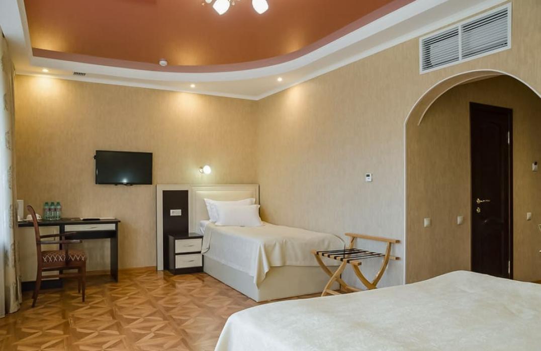 SPA-отель «Рафаэль», номер 3 местный 1 комнатный Комфорт с 2 кроватями, фото 1