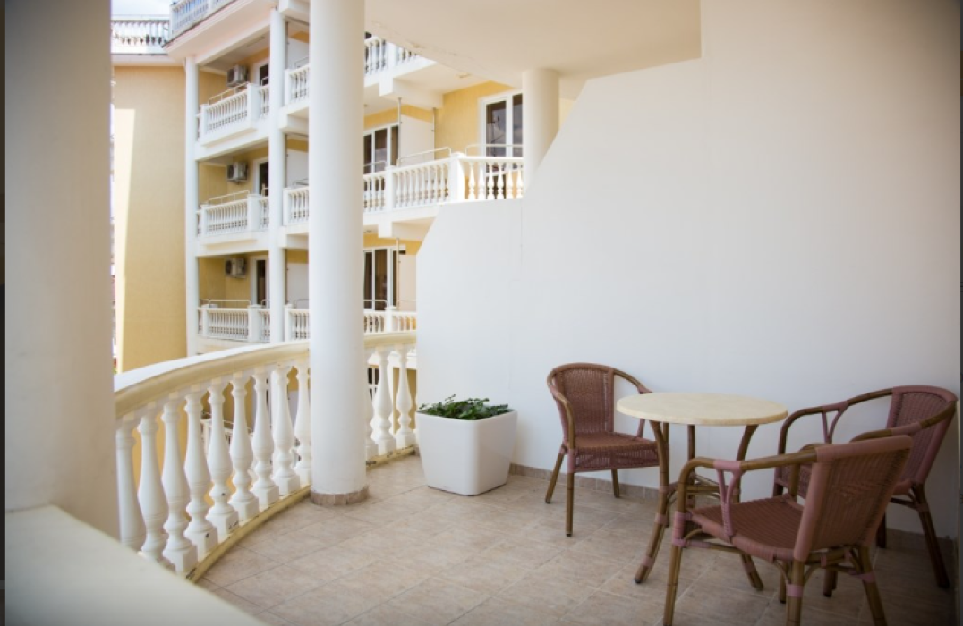 Standart Plus 2 местный 1 комнатный с балконом в Отеле Вилла Бавария в Сочи фото 4