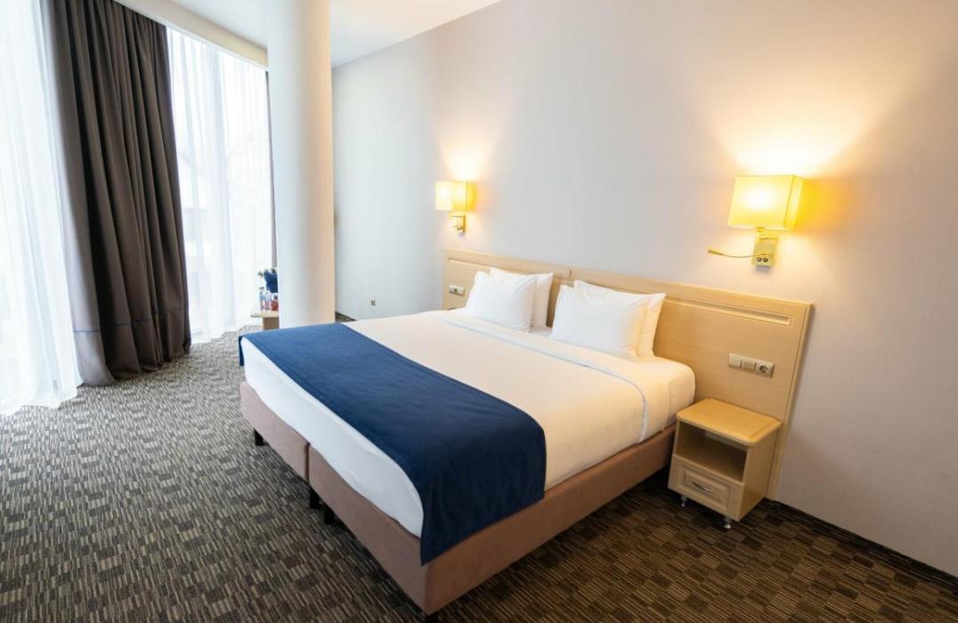 Делюкс улучшенный 2 местный 1 комнатный в Wind Rose Hotel & SPA / Отель Роза Ветров в Сочи фото 1