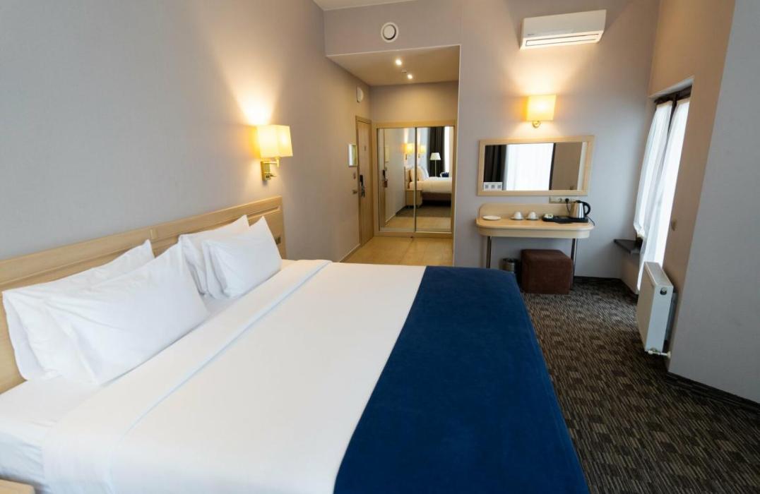 Делюкс улучшенный 2 местный 1 комнатный в Wind Rose Hotel & SPA / Отель Роза Ветров в Сочи фото 2
