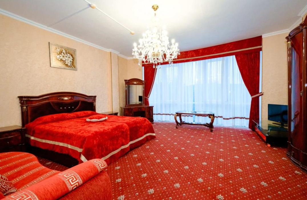 Апартаменты 2 местный 3 комнатный в Отеле Кипарис в Ольгинке фото 1