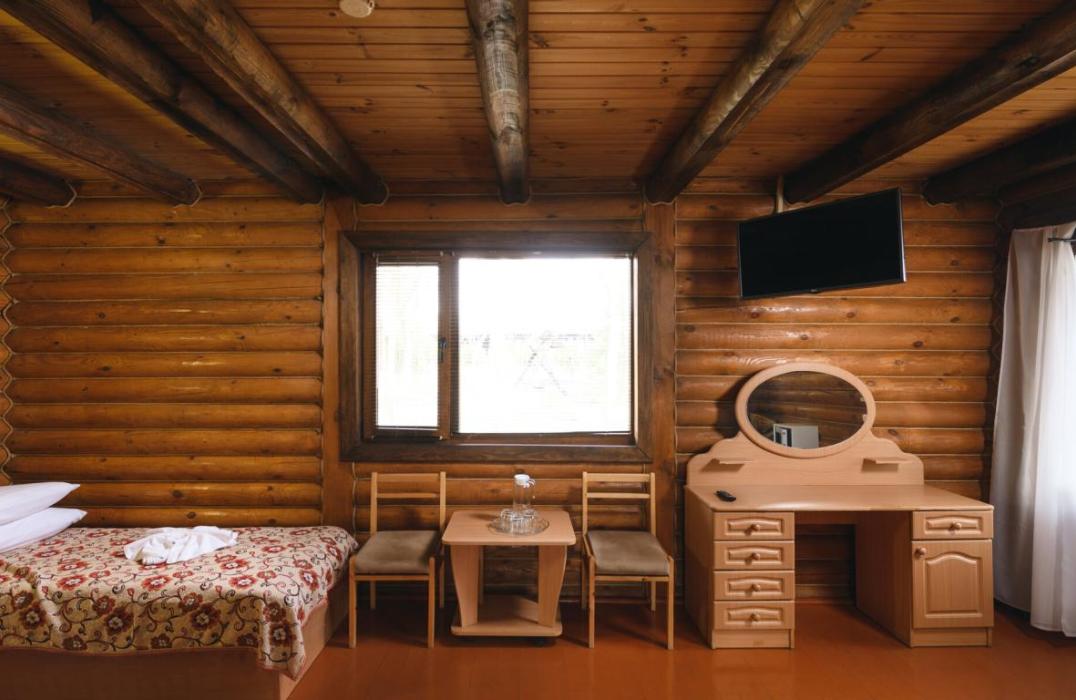 2 местный 1 комнатный номер Деревянный сруб в Санатории Полтава-Крым в г.Саки фото 3