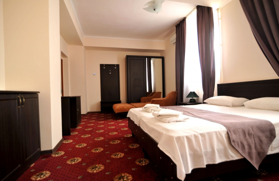 Стандарт Комфорт 3 местный 1 комнатный в отеле Максимус в Анапе фото 3