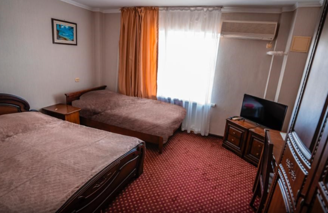 Стандарт 3 местный 1 комнатный в отеле Рузанна в Анапе фото 1