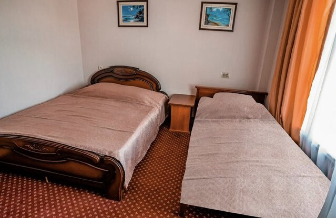 Стандарт 3 местный 1 комнатный в отеле Рузанна в Анапе фото 2