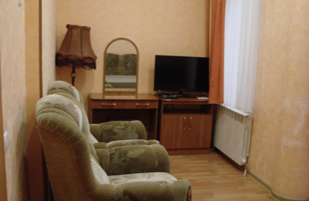 2 местный 2 комнатный стандарт с доп. местами 3 этаж № 302, 316 в отеле Нева в Анапе фото 4