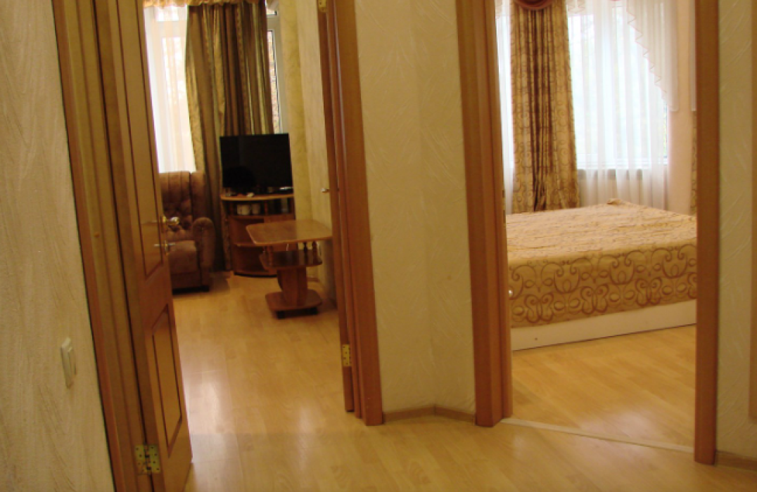 2 местный 2 комнатный стандарт с доп. местами 3 этаж № 307, 312 в отеле Нева в Анапе фото 4