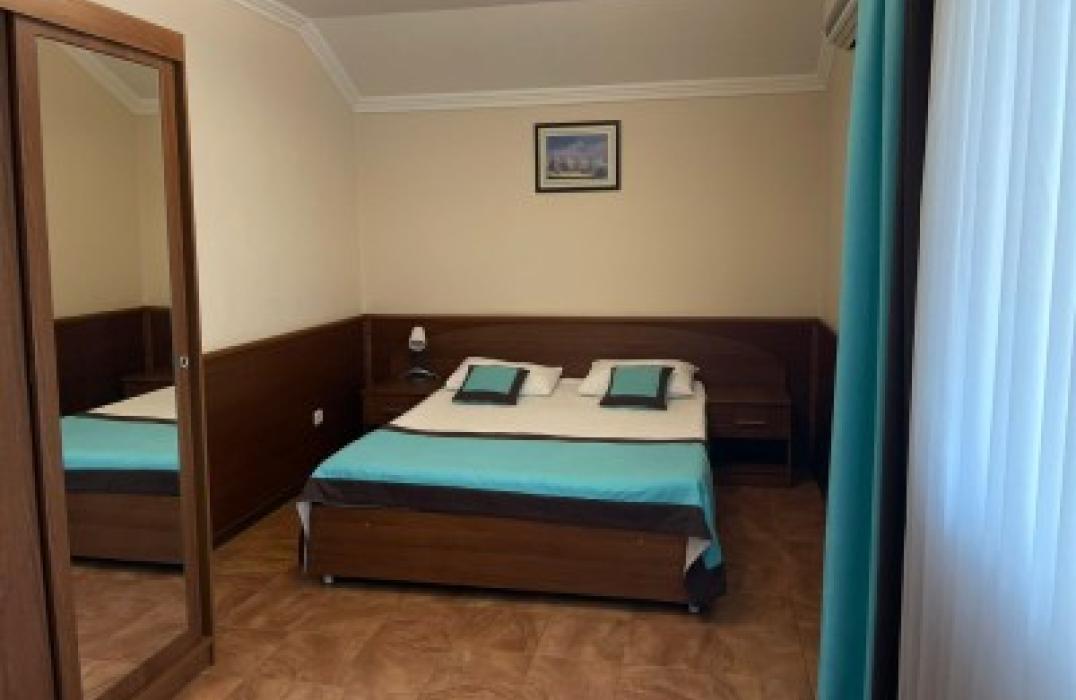 2 местный 2 комнатный Семейный в гостинице Садко на улице Шевченко в г. Анапа фото 1