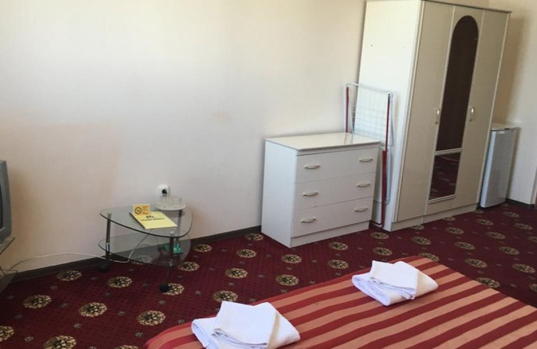 Стандарт 2 местный 1 комнатный (5 этаж) в отеле Максимус в Анапе фото 4