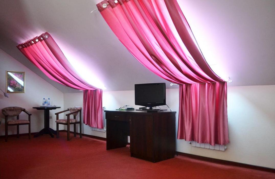 Стандарт 4 местный 1 комнатный (33-38 м²) в отеле Лотос в Анапе фото 4