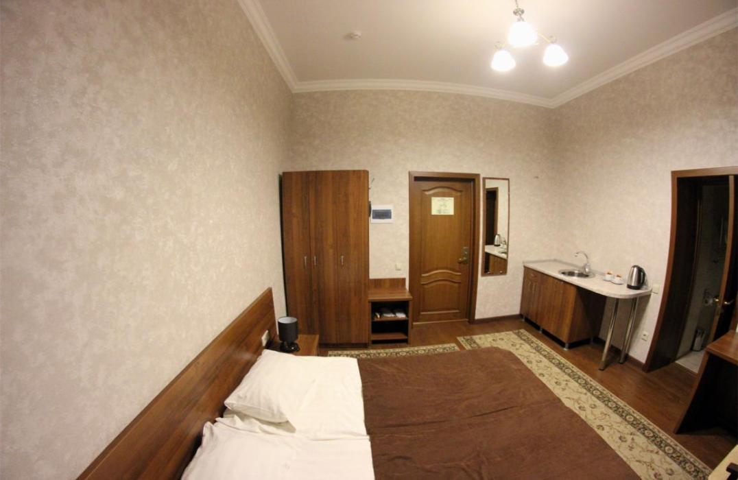 Отель Амира Парк, номер 2 местный 1 комнатный Студия № 103 без доп. места, фото 3