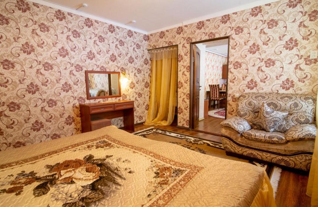 Отель Шахерезада, номер 2 местный 2 комнатный Люкс, фото 2