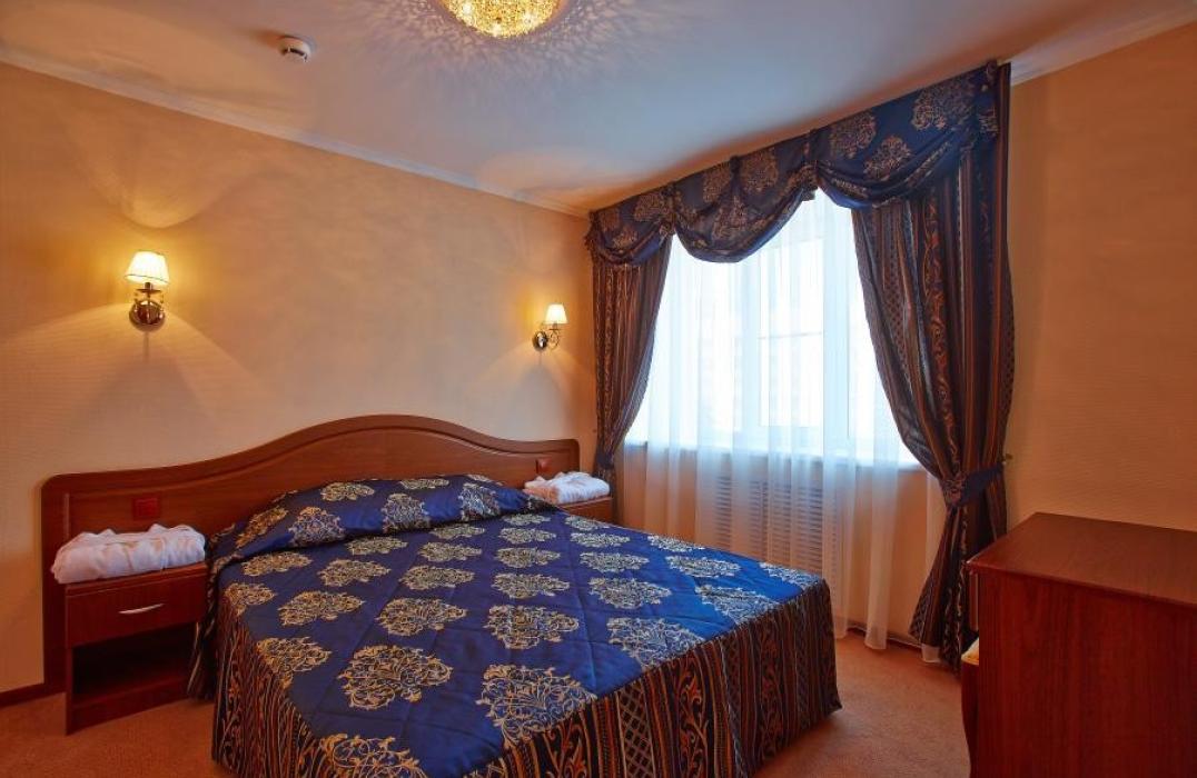 Гостиница Пятигорск, номер 2 местный 2 комнатный Джуниор сюит (двуспальная кровать), фото 1