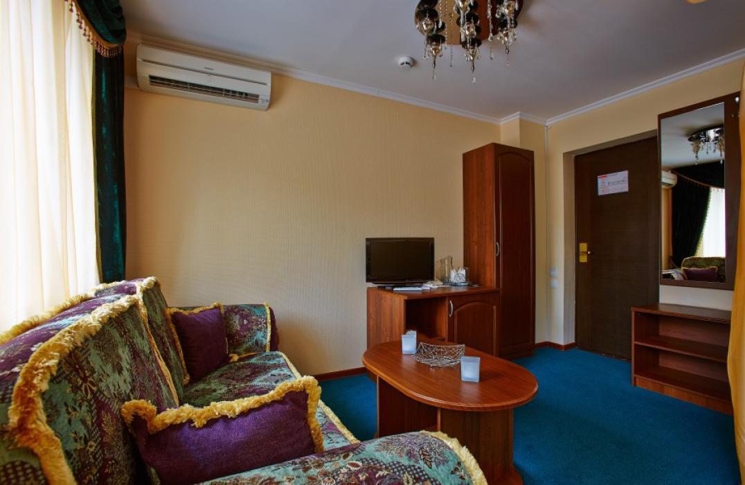 Гостиница Пятигорск, номер 2 местный 1 комнатный Полулюкс (двуспальная кровать), фото 5