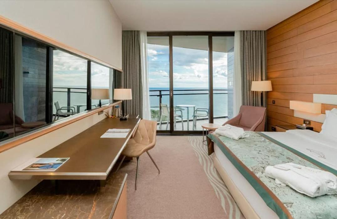Mriya Resort & SPA, номер Делюкс с видом на море, фото 1