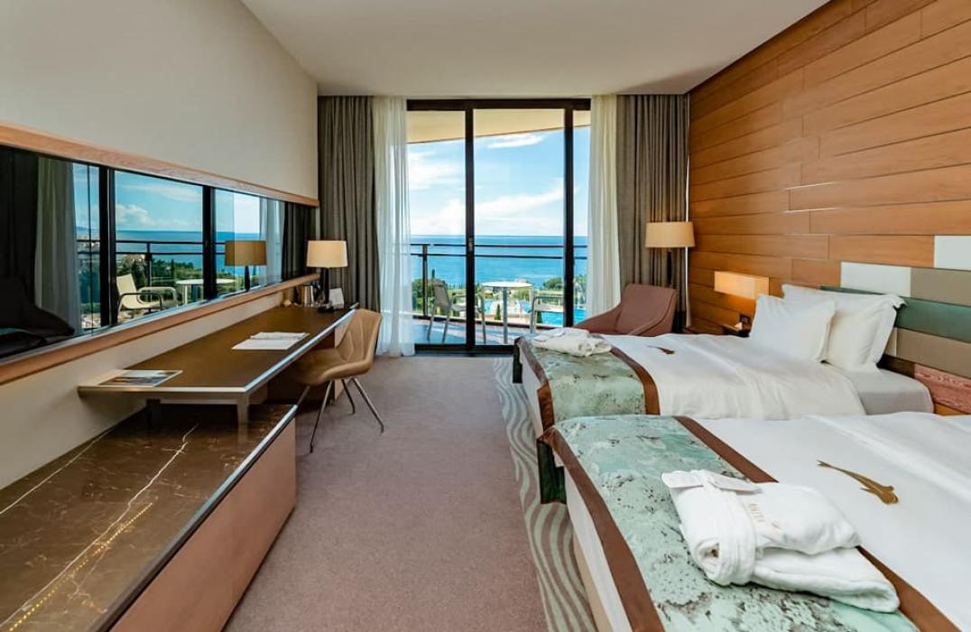 Mriya Resort & SPA, номер Коннект Делюкс Прайм с видом на море, фото 1