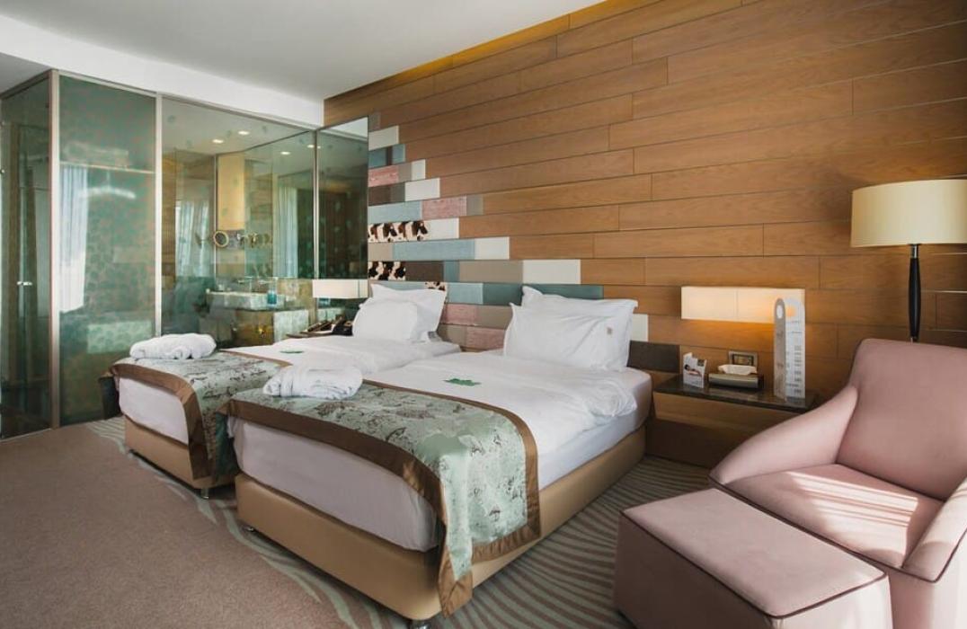 Mriya Resort & SPA, номер Семейный люкс с видом на горы/сад, фото 3