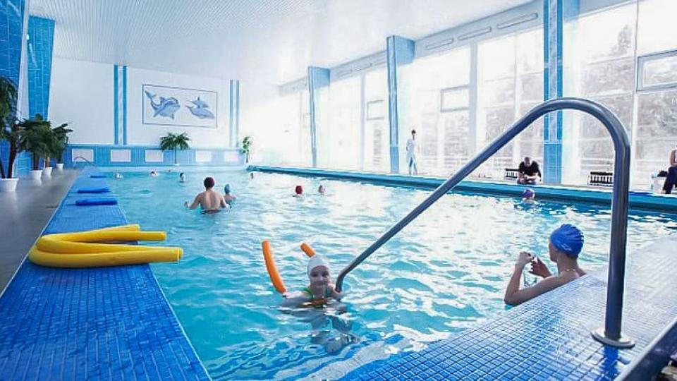 Свободное плавание в бассейне санатория Калинина г. Ессентуки