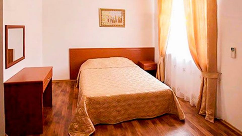 Кровать в номере 2 местный, 1 комнатный, Стандарт, Корпус № 4. Курортный отель Дубравушка