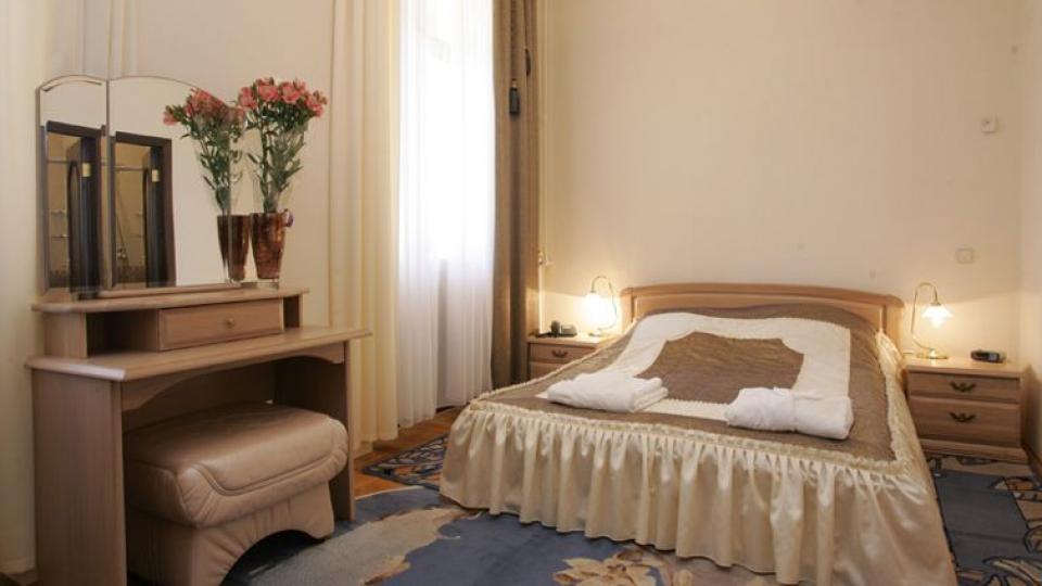 Спальная в 3 местном, 3 комнатном, Стандарте семейном, Главного корпуса санатория Беларусь в Сочи