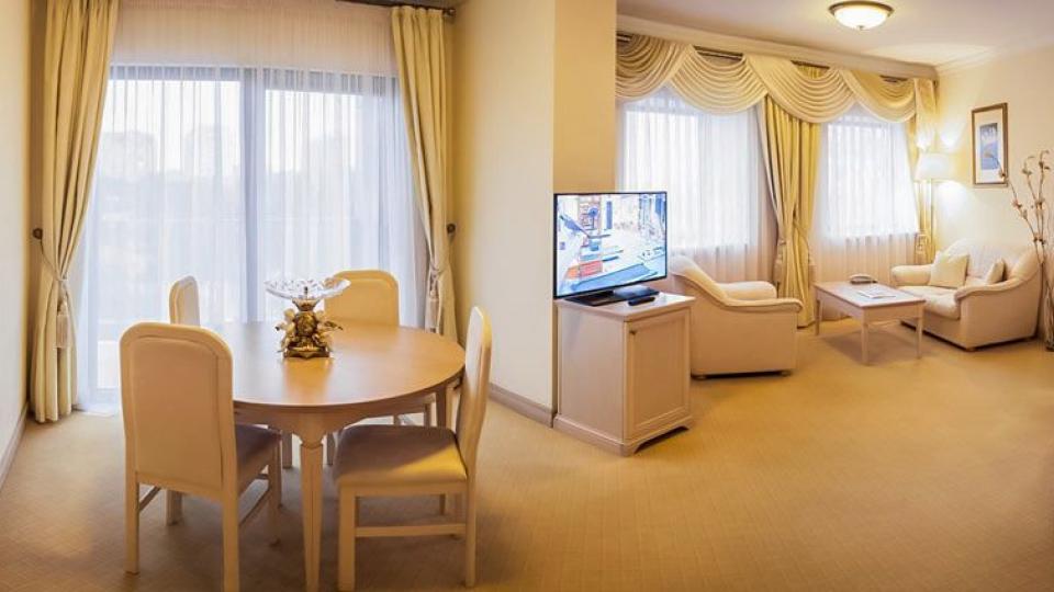 2 местный, 2 комнатный, Люкс Premium. Гранд отель Валентина в городе Анапа 