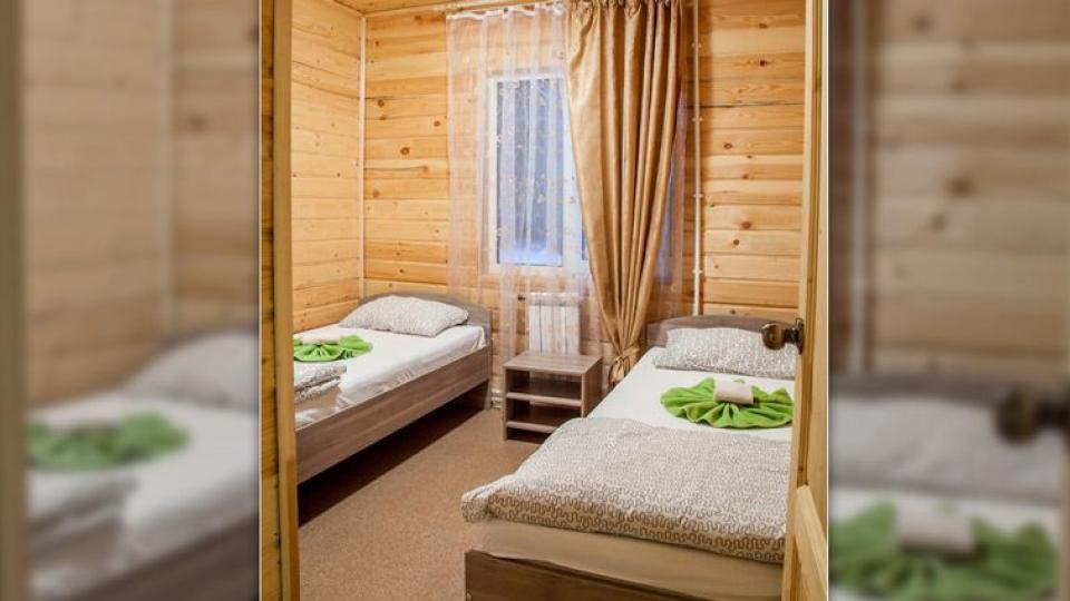 Спальня в 16 местном, коттедже «Банкетный» гостиничного комплекса Коробицыно-Каскад в Ленинградской области 