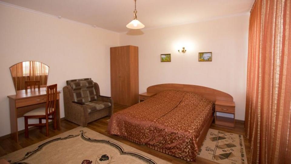 Спальня 2 местного, 2 комнатного, Люкса, Южная сторона в пансионате Гренада в Сочи