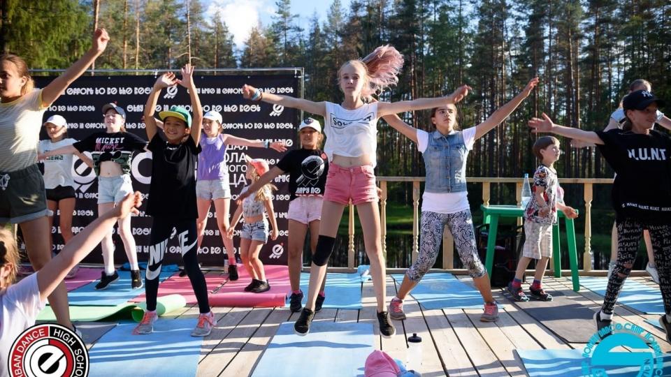 Поляна Dance Camp