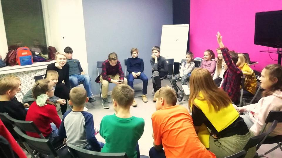 Детский лагерь мир кино, театра и видеоблогинга в Краснодаре