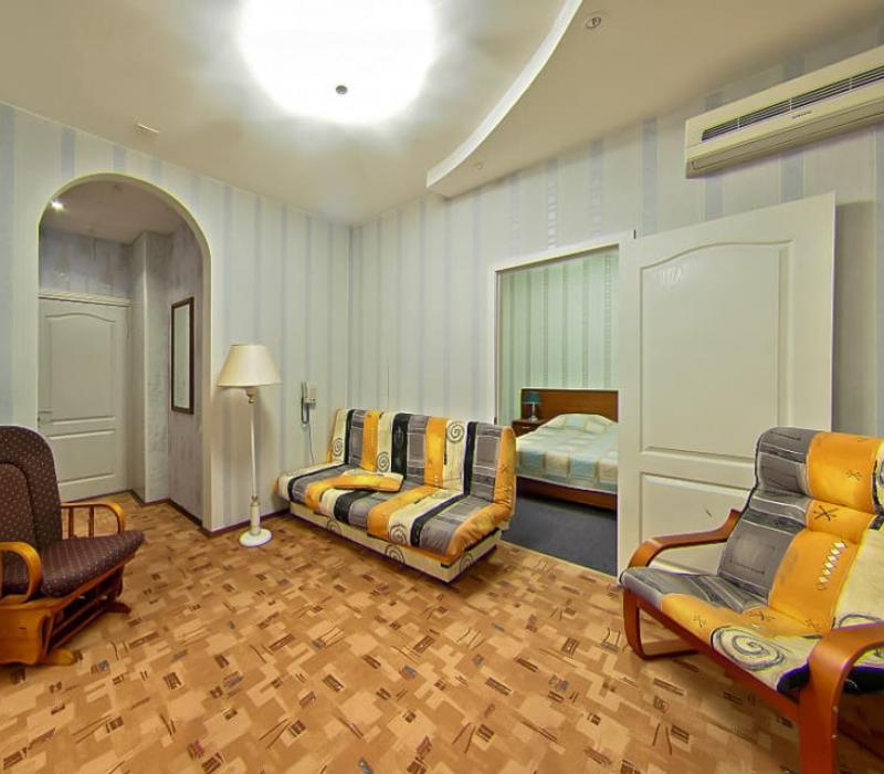 Курортный отель Кубань, номер 2 местный 3 комнатный Люкс, фото 3