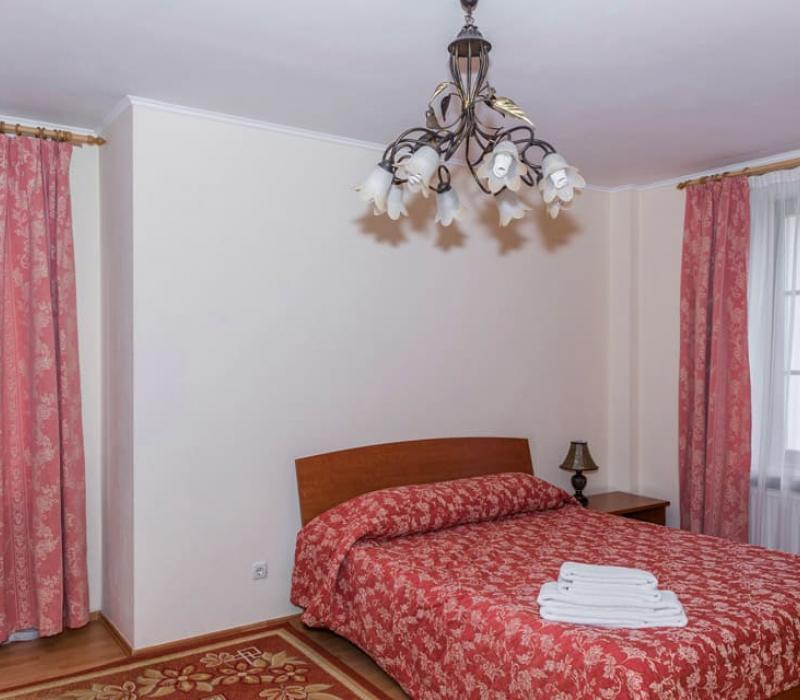 Спальня в 6 местном 5 комнатном 2 этажном, Коттедже №4 санатория Валуево. Москва
