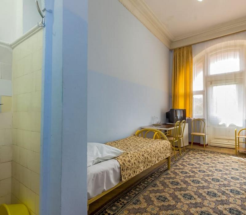 Санаторий Москва, номер 3 местный 1 комнатный 3 категории с удобствами на этаже, Корпус 1, фото 3