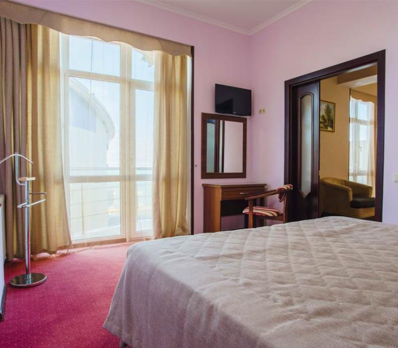 1 категория 2 местный 2 комнатный с видом на море (48 м²) в отеле Евразия в Анапе фото 2