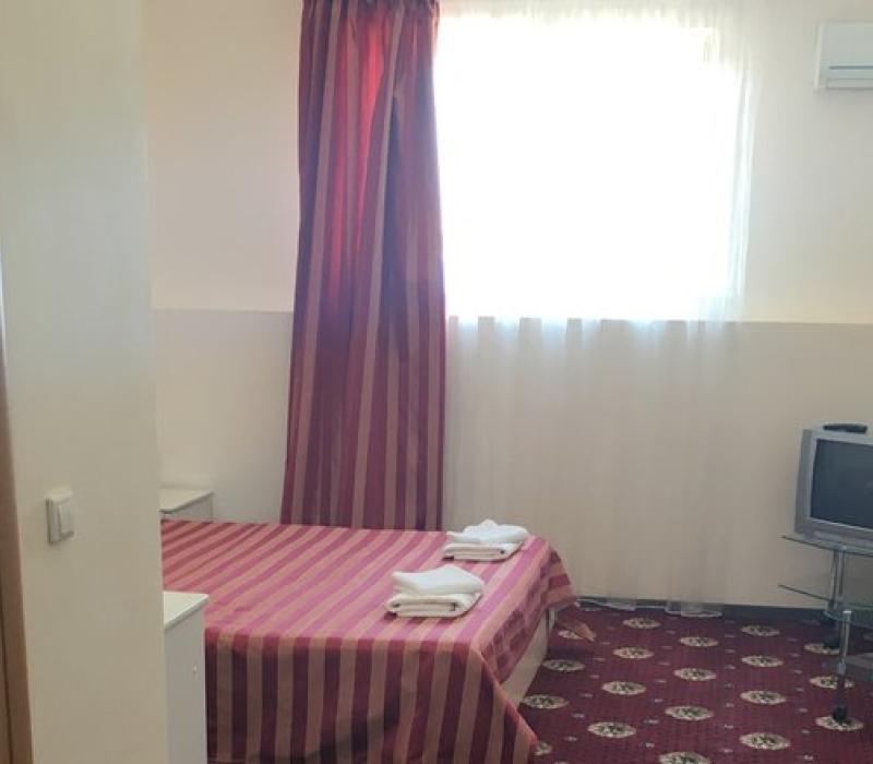 Стандарт 2 местный 1 комнатный (5 этаж) в отеле Максимус в Анапе фото 3