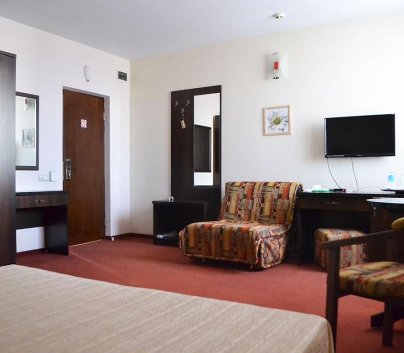 Стандарт 3 местный 1 комнатный (28-33 м²) в отеле Лотос в Анапе фото 5