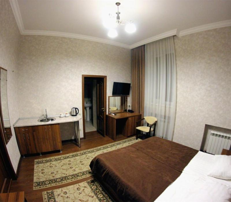 Отель Амира Парк, номер 2 местный 1 комнатный Студия № 103 без доп. места, фото 2