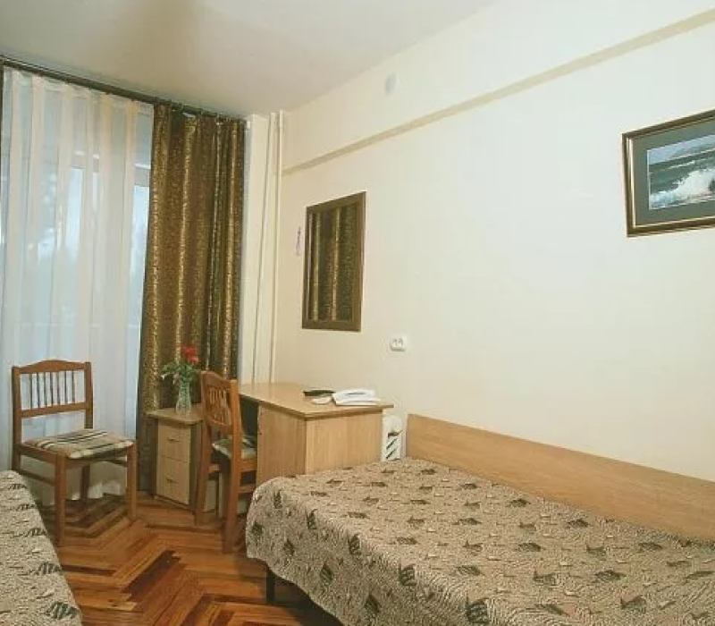 Санаторий Анапа, номер 2 местный 1 комнатный в арендованной гостинице по ул. Крымской 75, фото 1