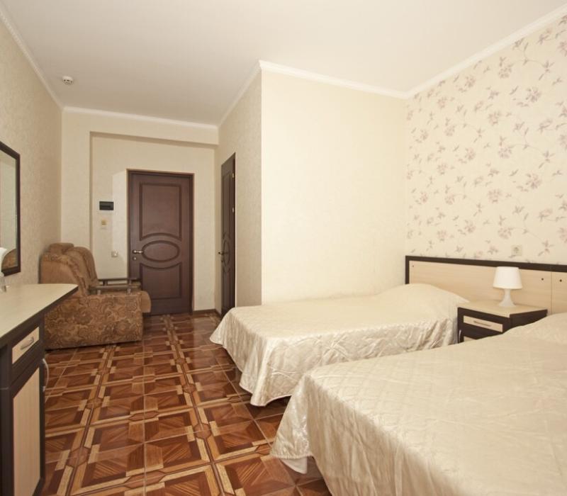 Отель «illiada Vityazevo» / Иллиада-Витязево, номер 4 местный 1 комнатный номер с балконом, фото 1