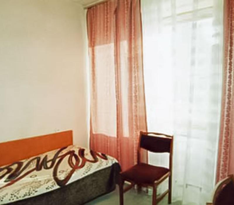 Санаторий Семашко, номер 1 местный 1 комнатный Эконом с балконом. Фото 1