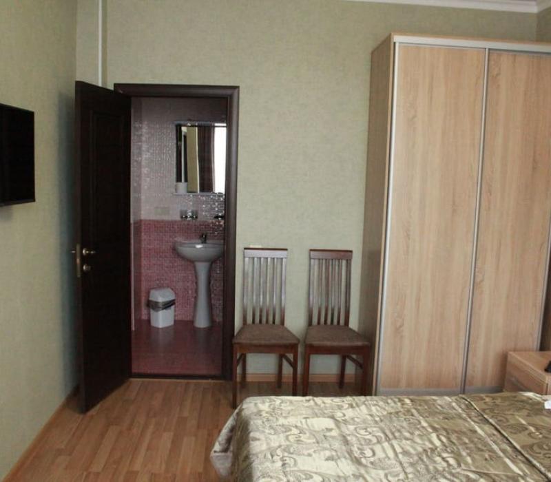 Центральный военный санаторий в Ессентуках, номер 2 местный 2 комнатный Люкс, фото 2